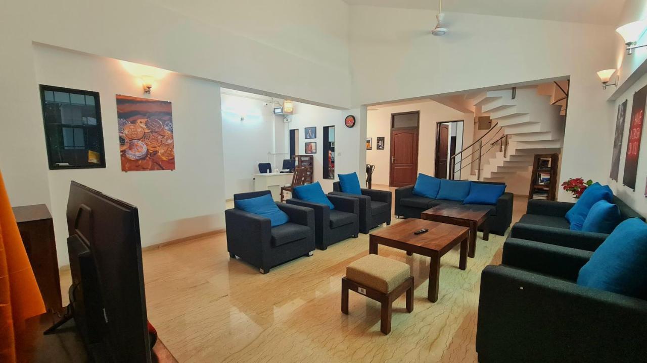 Lifespace- Spacious Hostel In A Luxurious Villa Πούνε Εξωτερικό φωτογραφία