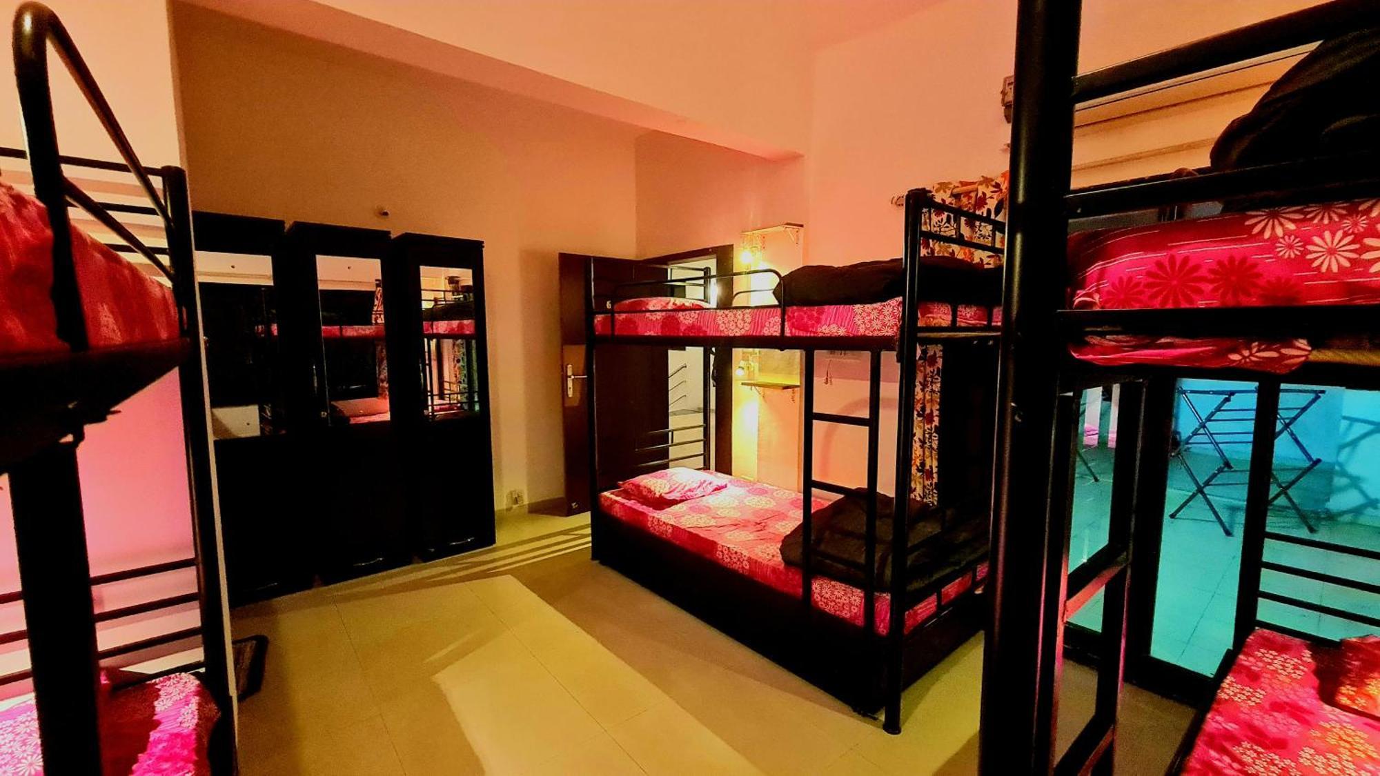Lifespace- Spacious Hostel In A Luxurious Villa Πούνε Εξωτερικό φωτογραφία
