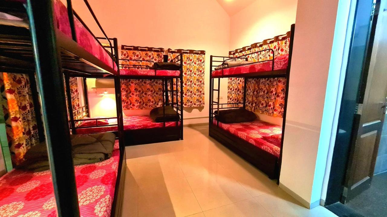 Lifespace- Spacious Hostel In A Luxurious Villa Πούνε Εξωτερικό φωτογραφία