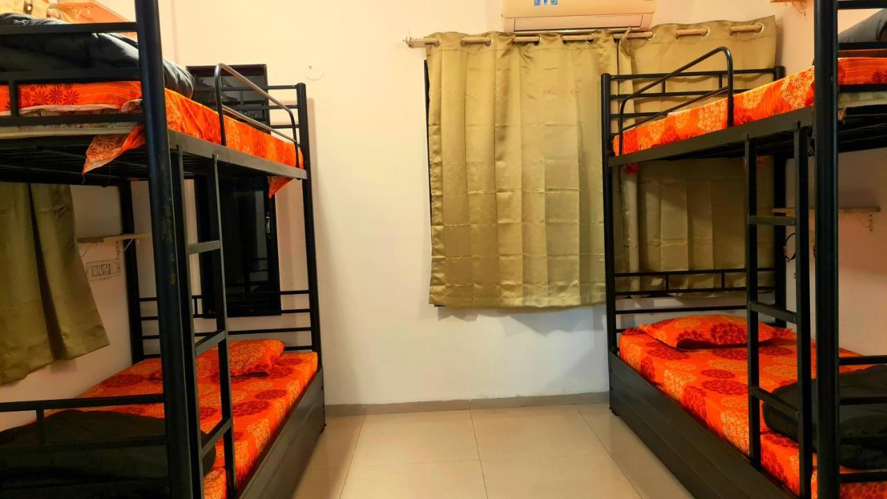 Lifespace- Spacious Hostel In A Luxurious Villa Πούνε Εξωτερικό φωτογραφία