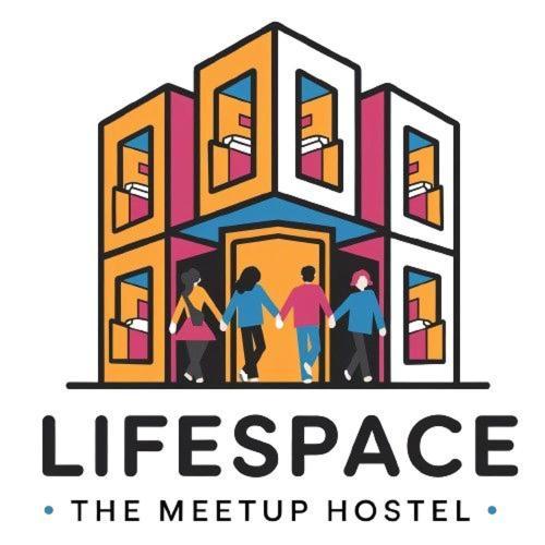 Lifespace- Spacious Hostel In A Luxurious Villa Πούνε Εξωτερικό φωτογραφία