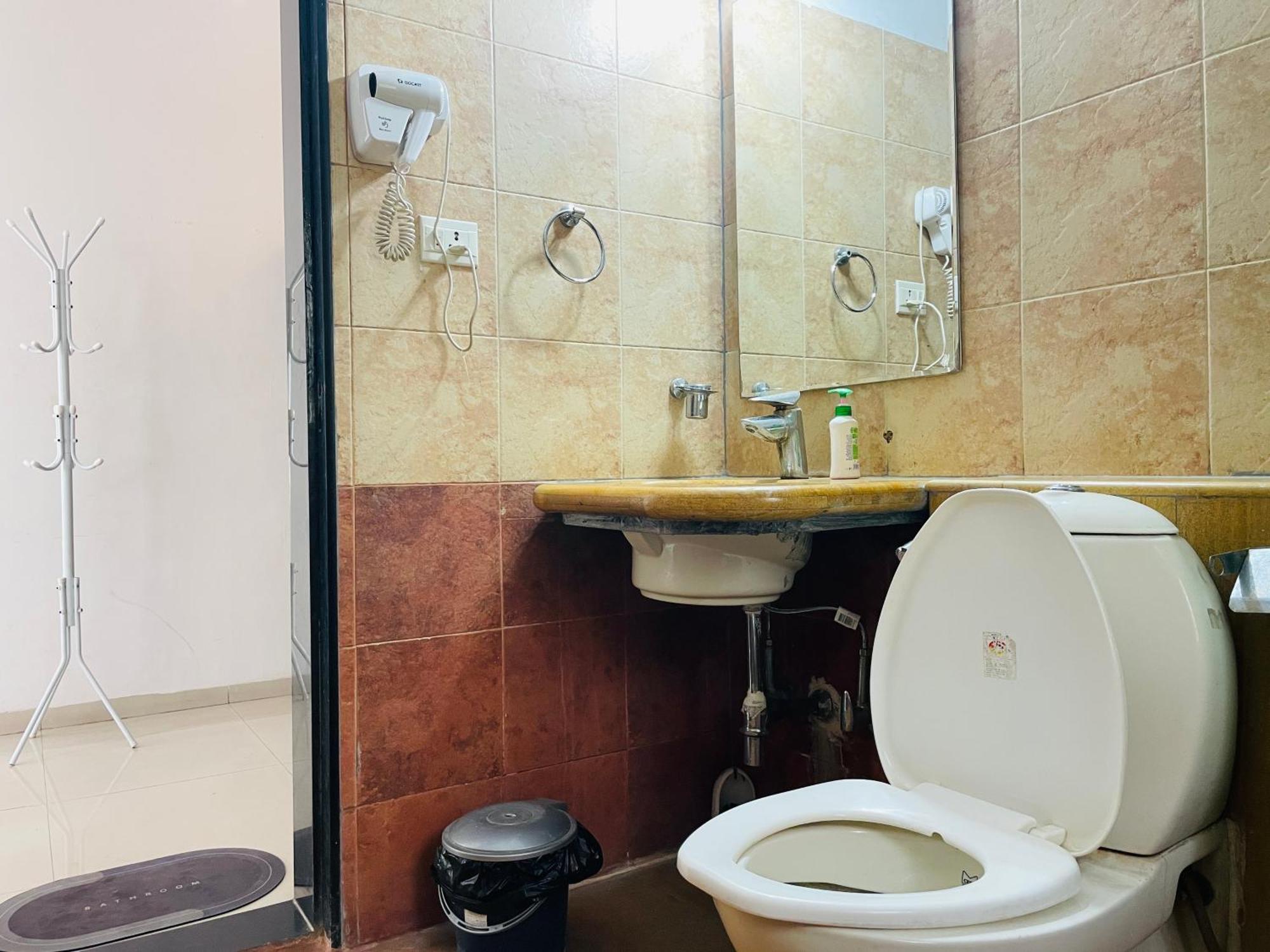 Lifespace- Spacious Hostel In A Luxurious Villa Πούνε Εξωτερικό φωτογραφία